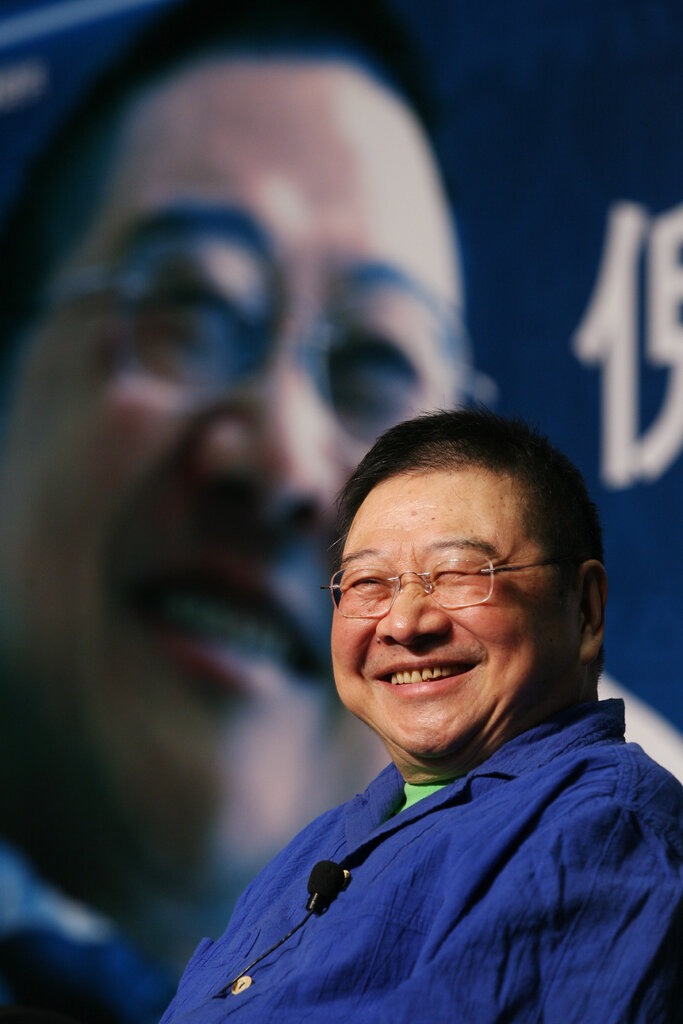 关于倪匡,你应该知道的几件事 – 西雅图华人广播协会